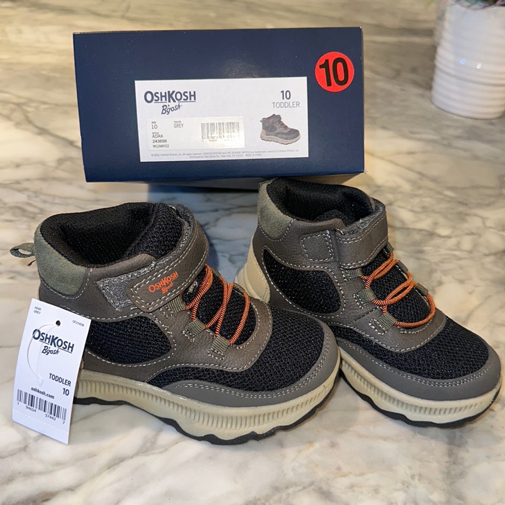 OshKosh B'gosh toddler boots size 10